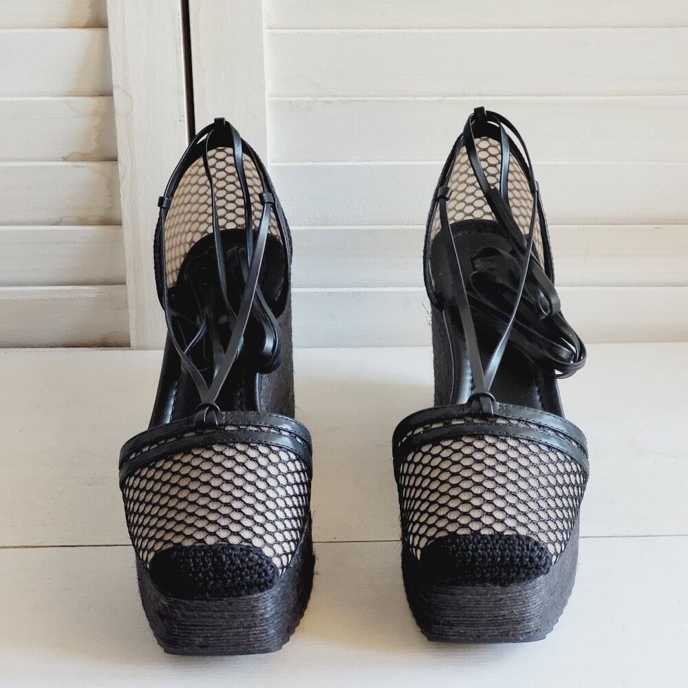 $59 NWT (9) INC Lace Up Wedge - Picture 7 of 11